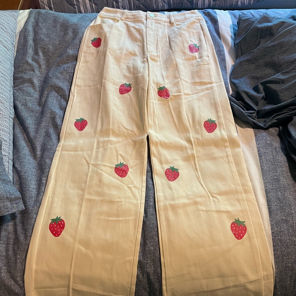 SHEIN Strawberry Print Straight Leg Pants